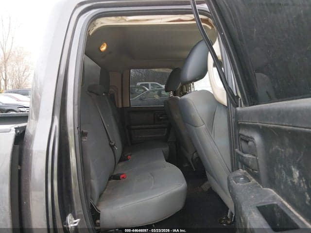 2017 RAM 1500 EXPRESS 4X4 6'4 BOX 8