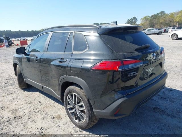 2026 TOYOTA COROLLA CROSS XLE 3