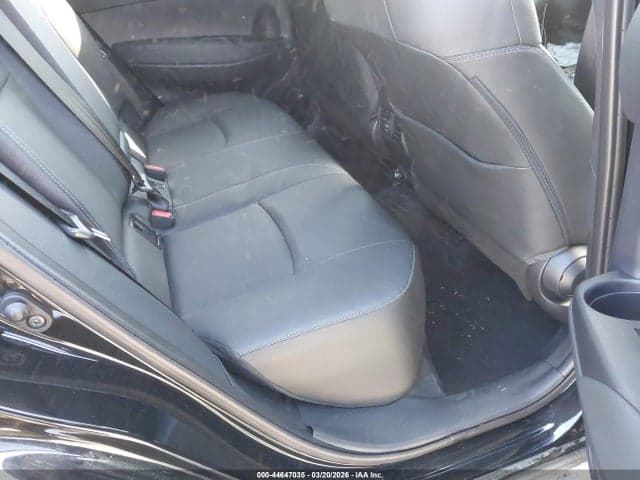 2026 TOYOTA COROLLA CROSS XLE 8