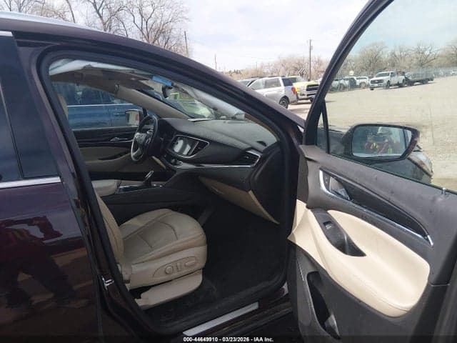 2018 BUICK ENCLAVE ESSENCE 5