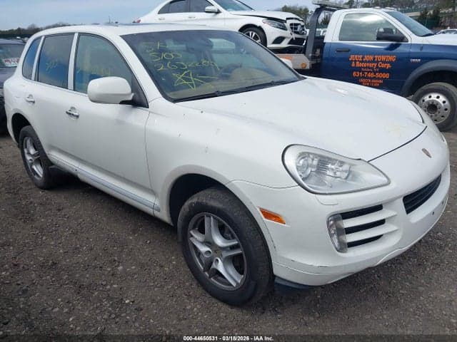2010 PORSCHE CAYENNE 1