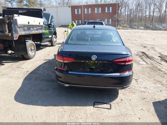 2022 VOLKSWAGEN PASSAT 2.0T SE 16