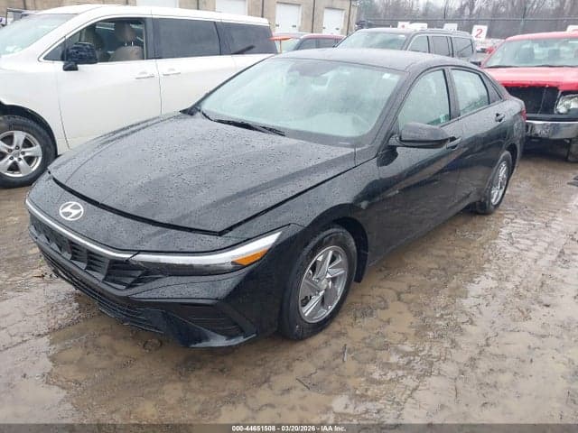 2025 HYUNDAI ELANTRA SE 2