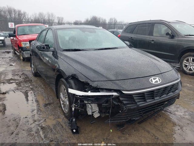 2025 HYUNDAI ELANTRA SE 6