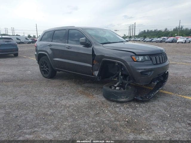 2017 JEEP GRAND CHEROKEE ALTITUDE 4X2 1