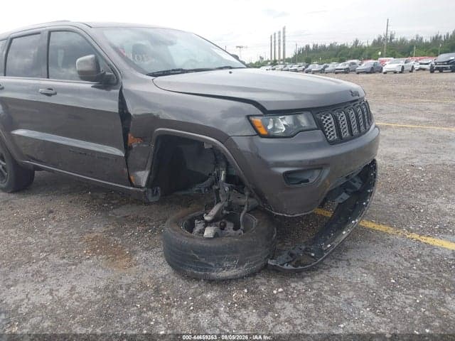 2017 JEEP GRAND CHEROKEE ALTITUDE 4X2 6