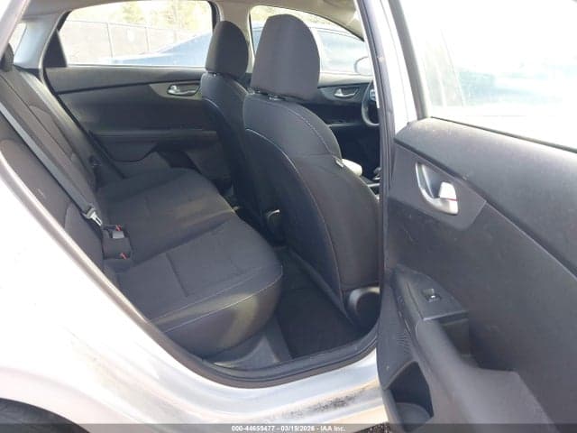 2019 KIA FORTE LXS 8