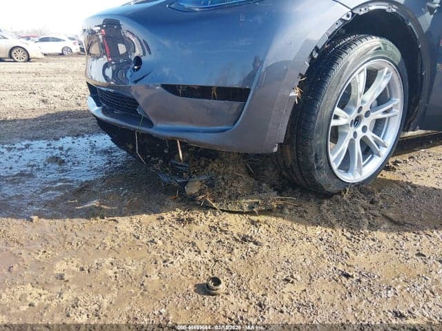 2023 TESLA MODEL Y RWD 6