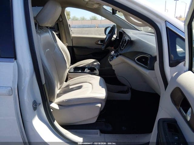 2021 CHRYSLER VOYAGER LXI 5