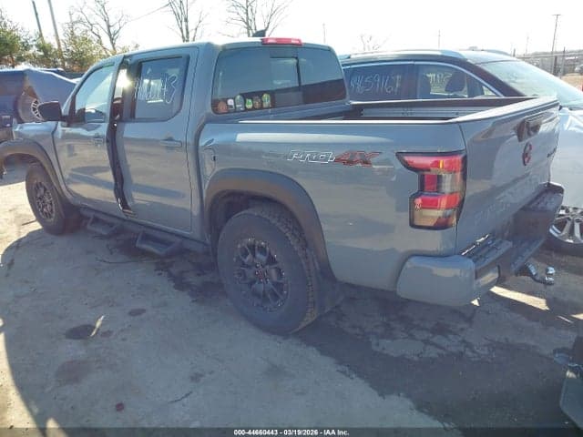 2023 NISSAN FRONTIER PRO-4X 4X4 3