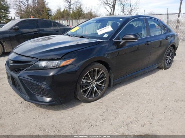 2023 TOYOTA CAMRY SE AWD 3