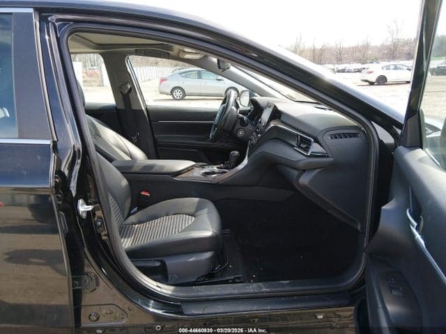 2023 TOYOTA CAMRY SE AWD 6