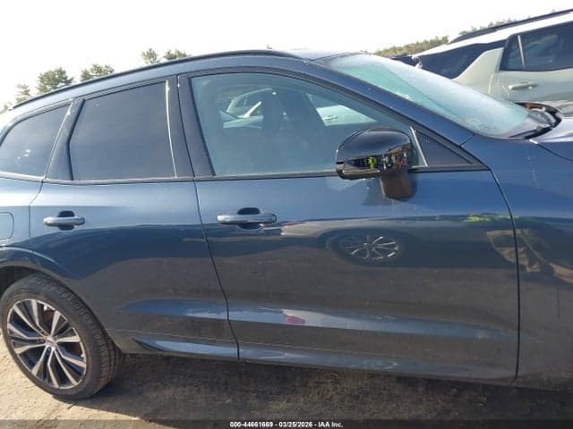 2024 VOLVO XC60 B5 PLUS DARK THEME 13