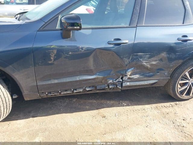 2024 VOLVO XC60 B5 PLUS DARK THEME 6