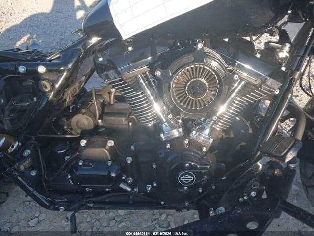 2025 HARLEY-DAVIDSON FLTRX 8