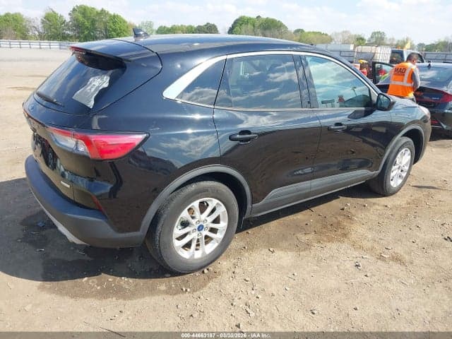 2020 FORD ESCAPE SE 4