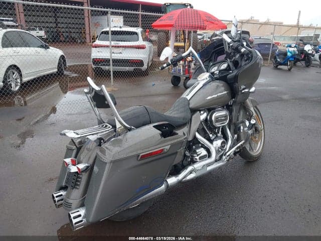 2019 HARLEY-DAVIDSON FLTRX 4
