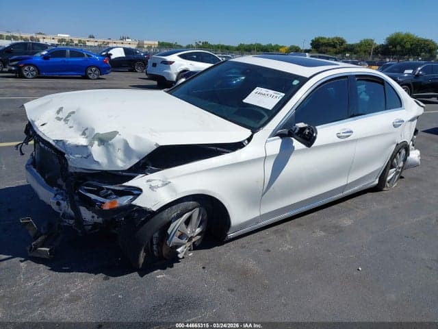 2019 MERCEDES-BENZ C 300 2