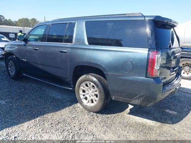 2019 GMC YUKON XL SLT 3