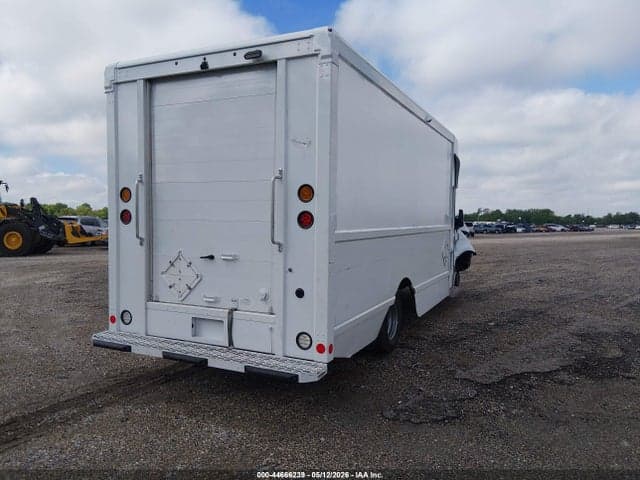 2024 MERCEDES-BENZ SPRINTER 4