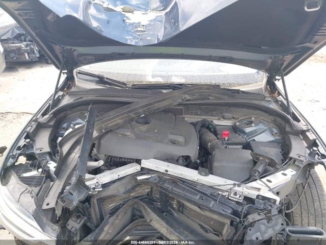 2019 VOLVO XC60 T6 MOMENTUM 10