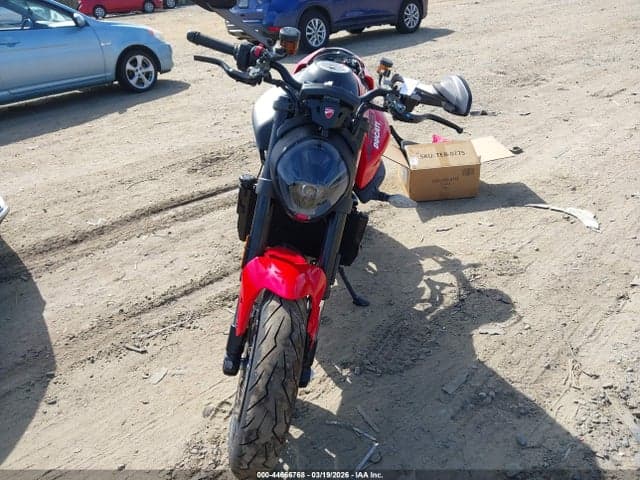 2025 DUCATI MONSTER 5