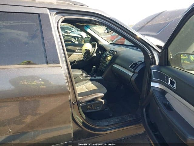 2017 FORD EXPLORER XLT 5