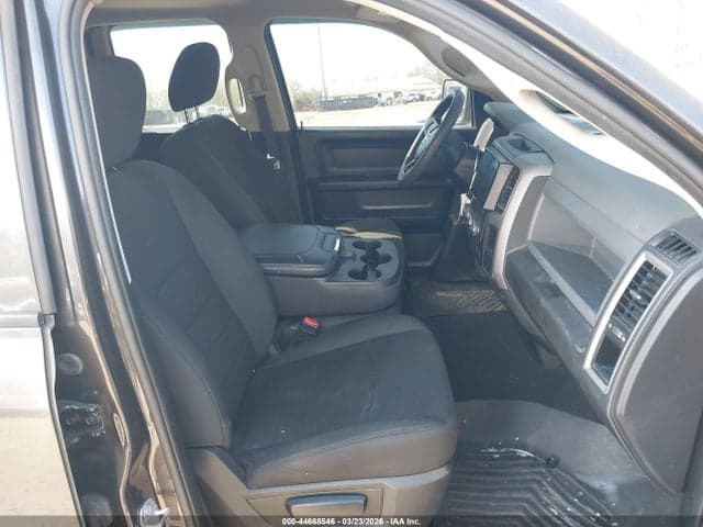 2018 RAM 1500 EXPRESS 4X4 6'4 BOX 5