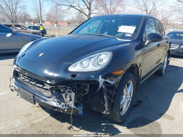 2014 PORSCHE CAYENNE 2