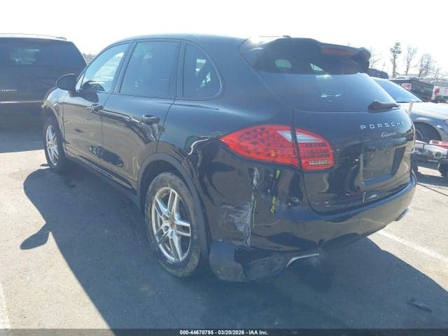 2014 PORSCHE CAYENNE 3