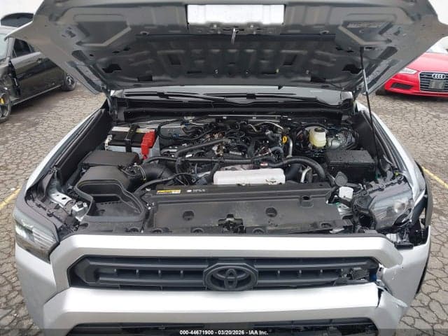 2025 TOYOTA 4RUNNER SR5 10