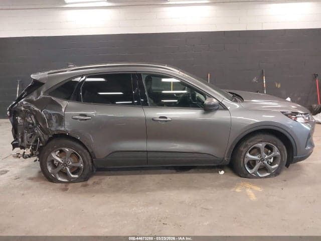 2025 FORD ESCAPE ST-LINE 14