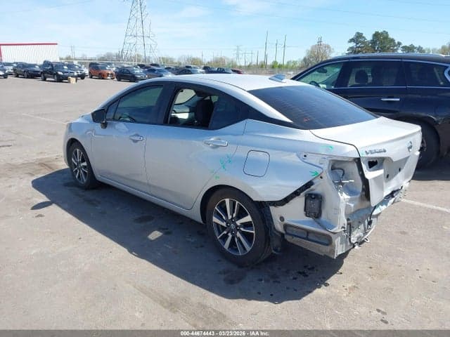 2021 NISSAN VERSA SV XTRONIC CVT 3