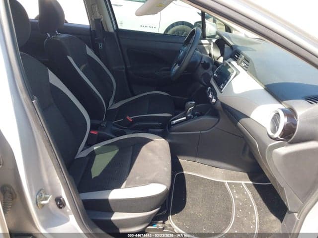 2021 NISSAN VERSA SV XTRONIC CVT 5