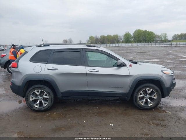2016 JEEP CHEROKEE TRAILHAWK 13