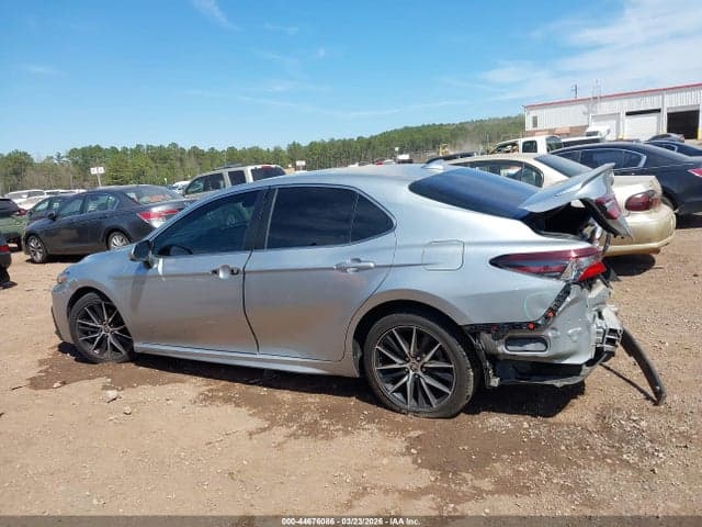 2021 TOYOTA CAMRY SE 15