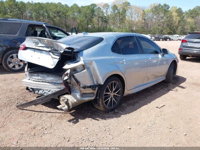 2021 TOYOTA CAMRY SE 4
