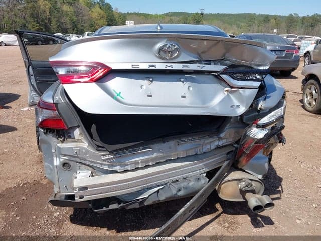 2021 TOYOTA CAMRY SE 6