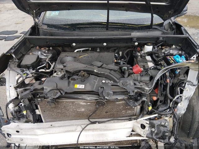 2021 TOYOTA RAV4 XLE 10