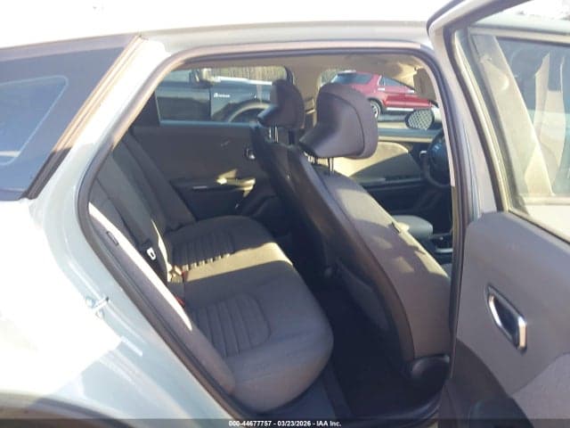 2025 KIA K4 EX 8