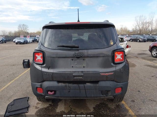 2018 JEEP RENEGADE TRAILHAWK 4X4 17