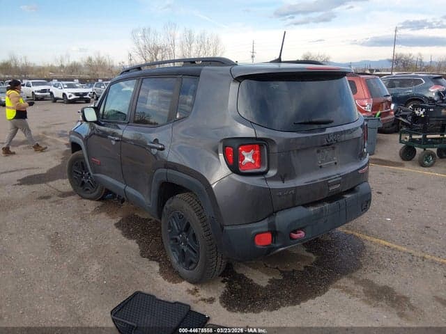 2018 JEEP RENEGADE TRAILHAWK 4X4 3