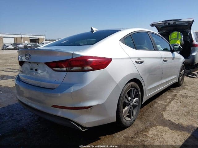 2018 HYUNDAI ELANTRA SEL 4