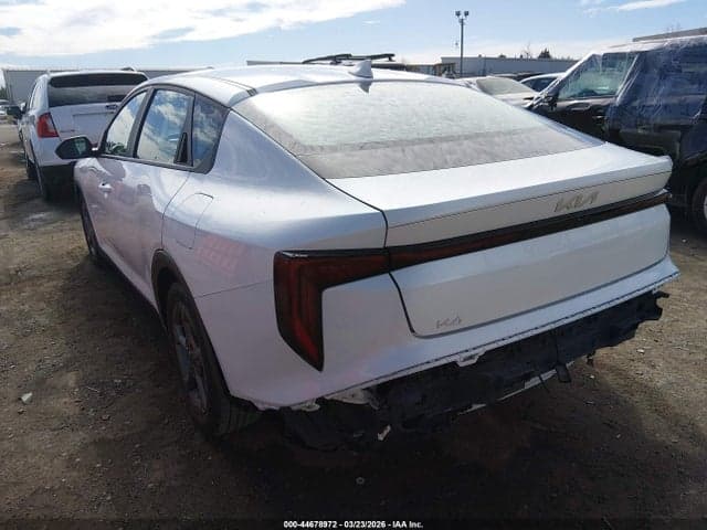 2025 KIA K4 LXS 3