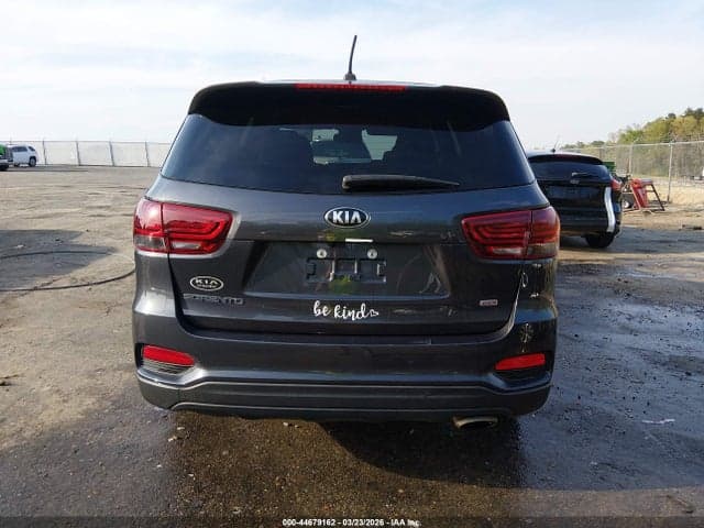 2019 KIA SORENTO 2.4L LX 17