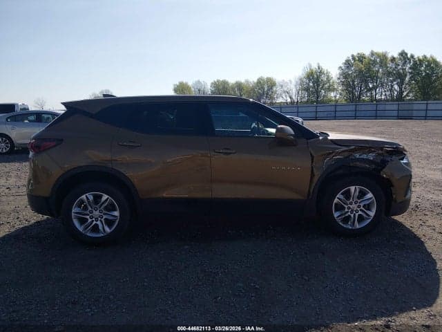 2019 CHEVROLET BLAZER 13