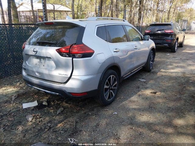 2017 NISSAN ROGUE SL 4