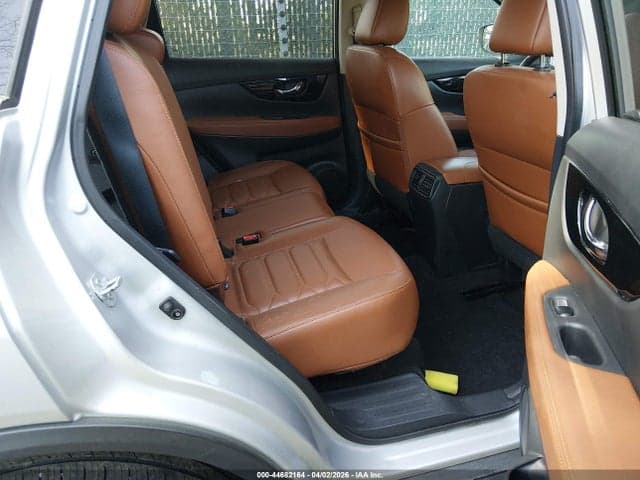 2017 NISSAN ROGUE SL 8