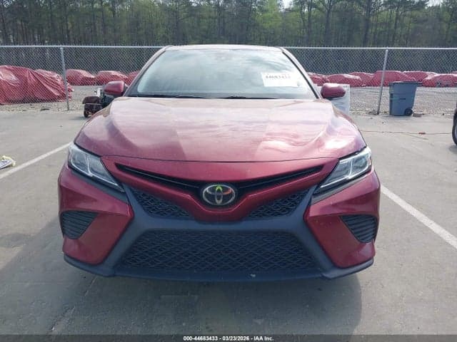 2018 TOYOTA CAMRY SE 12