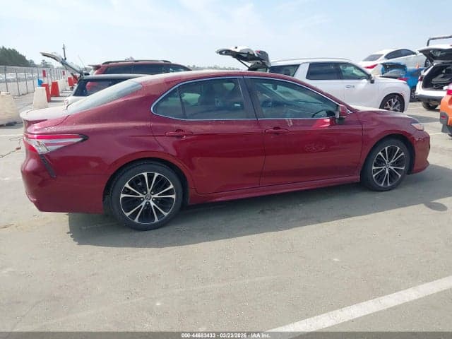 2018 TOYOTA CAMRY SE 13